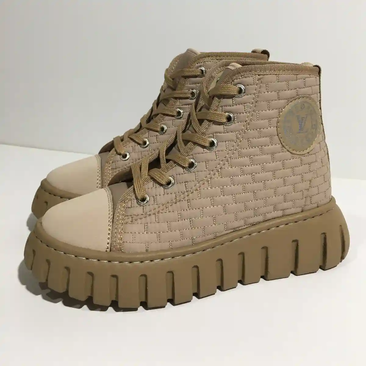 نیم بوت دخترانه زنانه کاپشنی (شمعی) لویی ویتون LV  رنگ موکا نسکافه‌ای